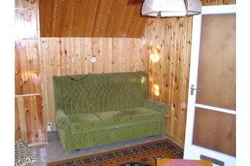 Hungría Chata Gyopárosfürdo, Exterior